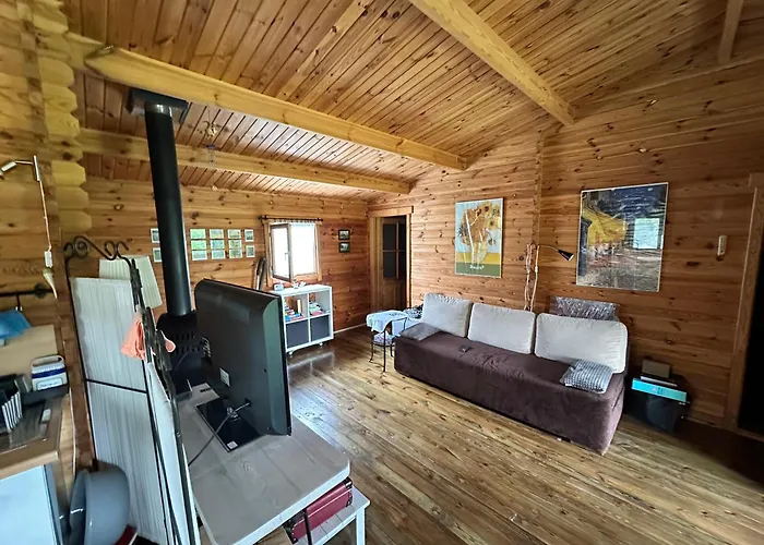 Letniskowy Nad Jeziorem Holiday home *